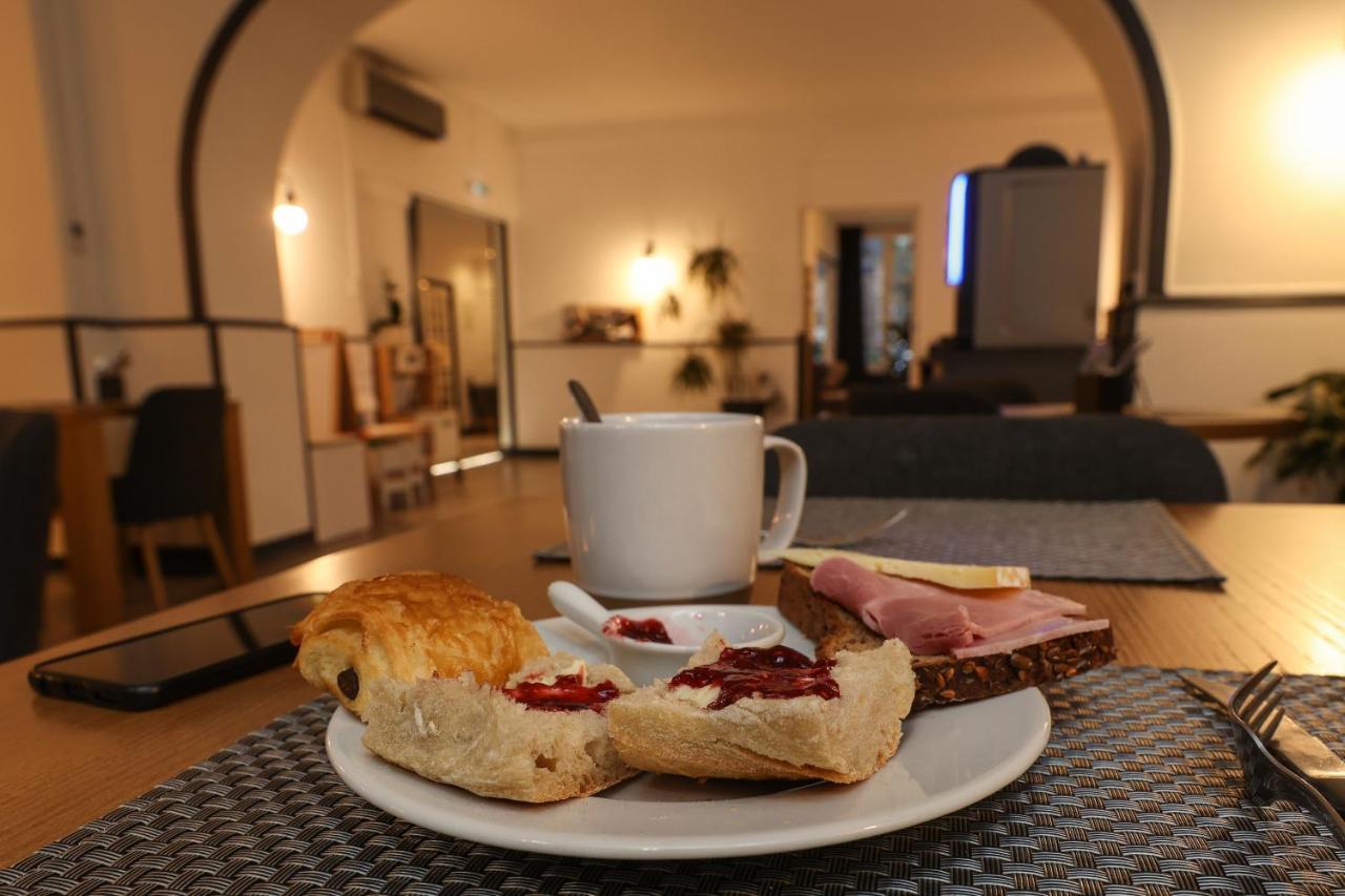 Hotel La Reserve De Brive Экстерьер фото
